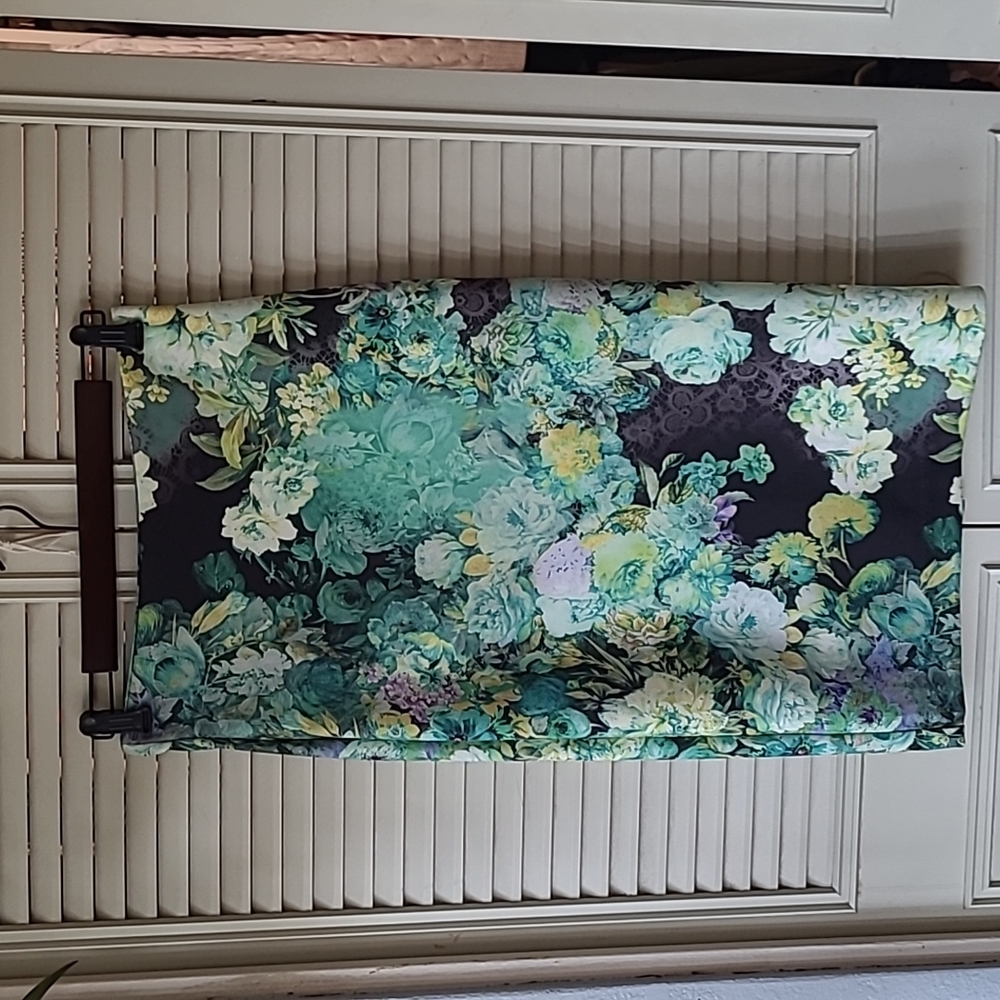 Pencil skirt
